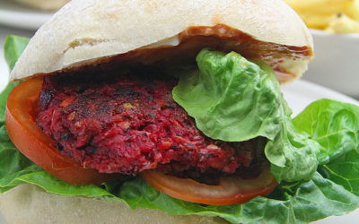 Recipe: Super Beetroot Veggie Burgers