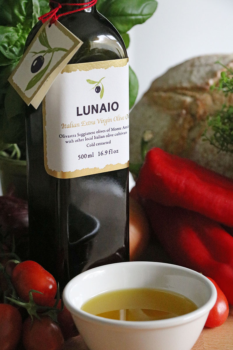 Lunaio Italian extra virgin olive oil taste approved - The ...