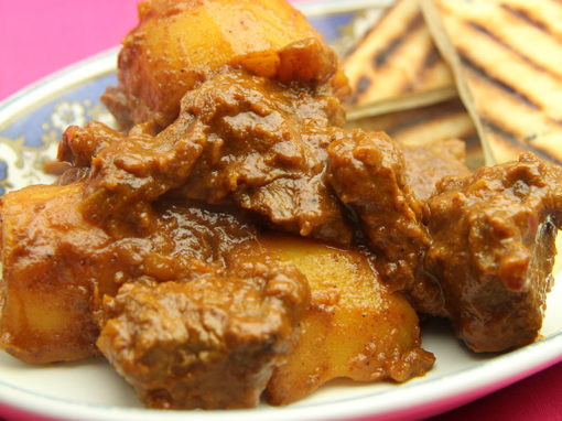 Aloo Mutton Shakkarwala (Caramelised Lamb Curry)