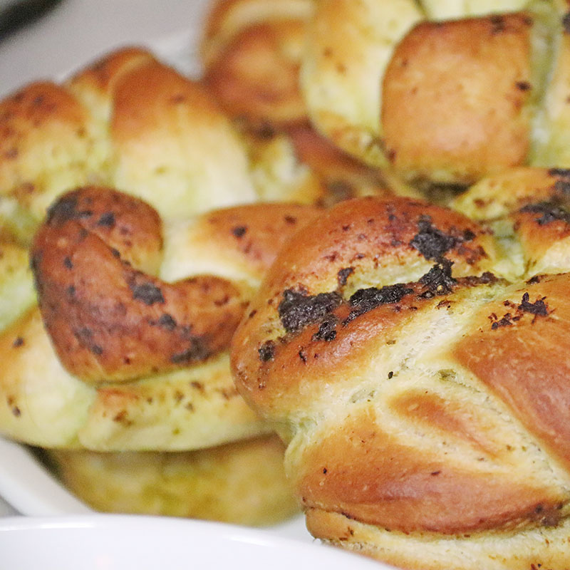 Pesto Swirl Rolls recipe – The Artisan Food Trail